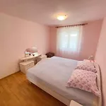 In 42066 Apartamento *