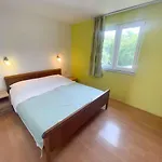 In 42066 Jadranovo