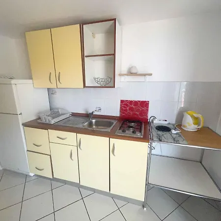 Apartman In 42066 *