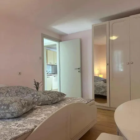 In 42066 Apartment